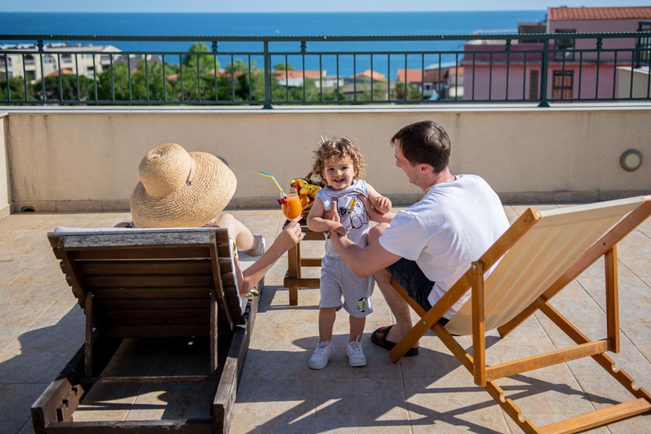 Petrovac Guest House Medin מראה חיצוני תמונה