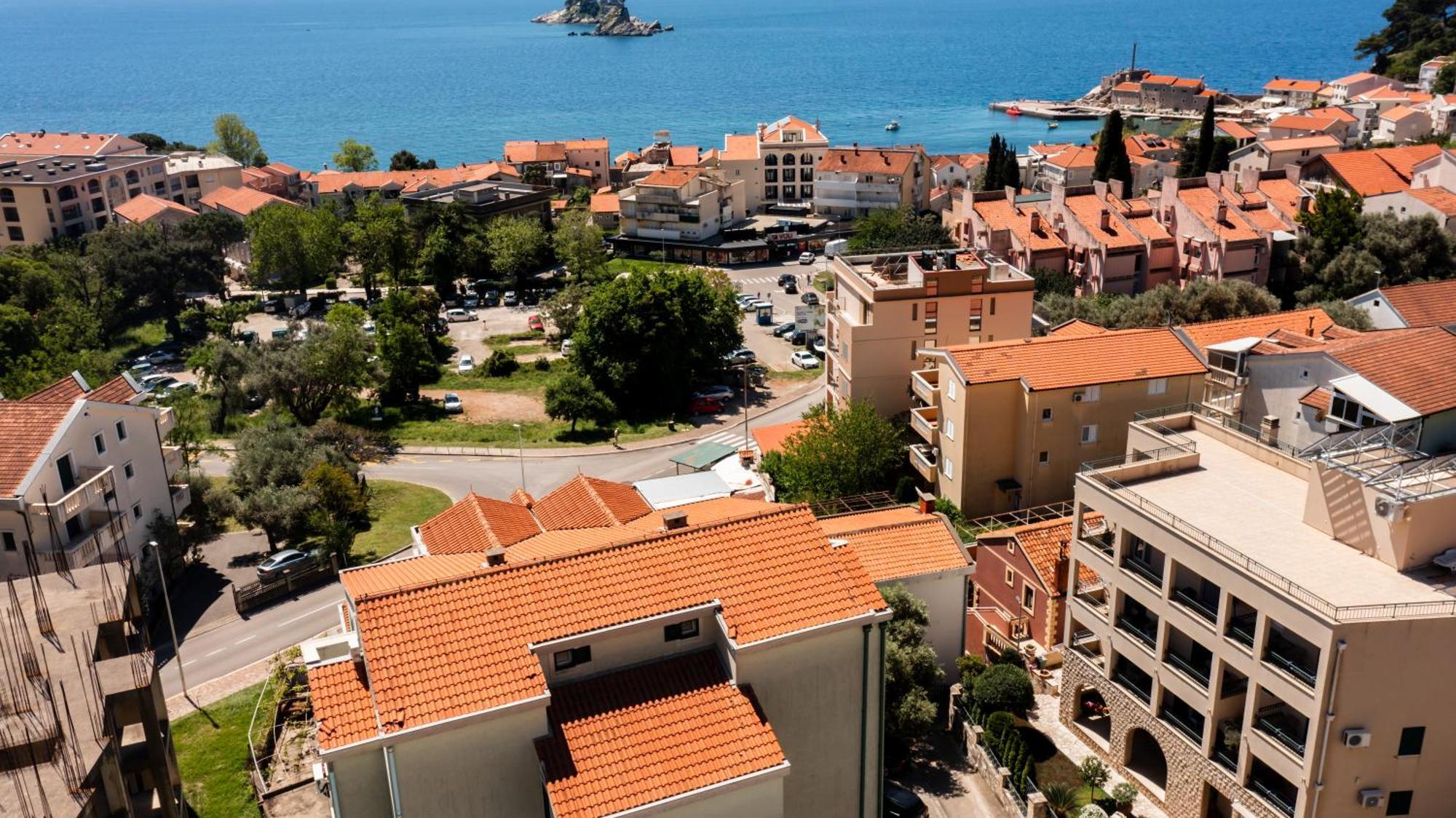 Petrovac Guest House Medin מראה חיצוני תמונה