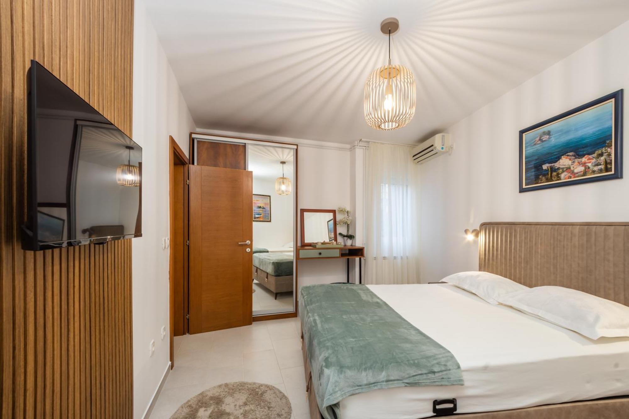 Petrovac Guest House Medin מראה חיצוני תמונה