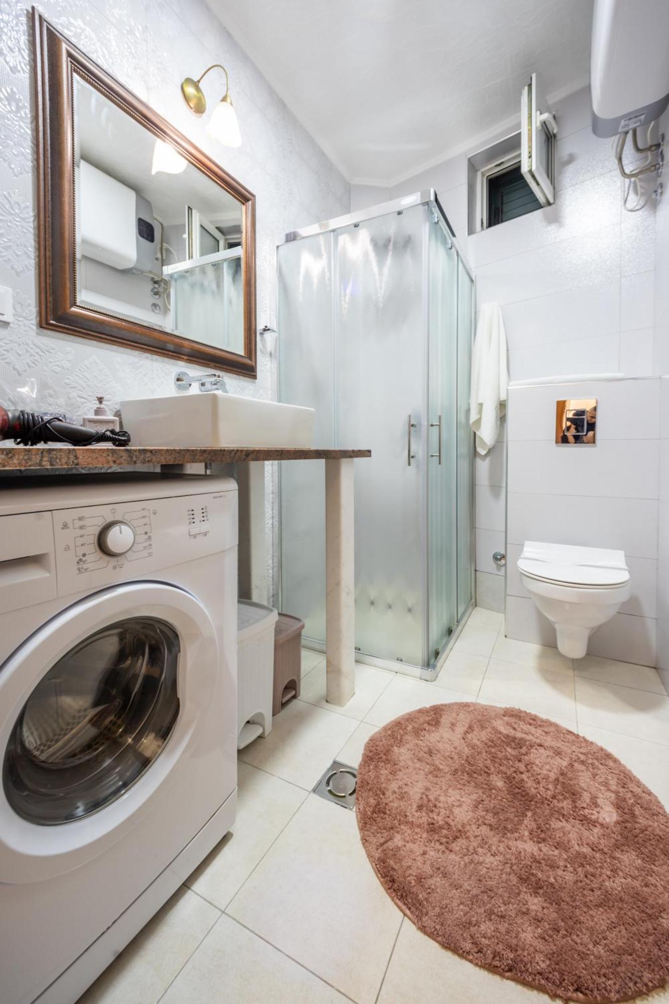 Petrovac Guest House Medin מראה חיצוני תמונה