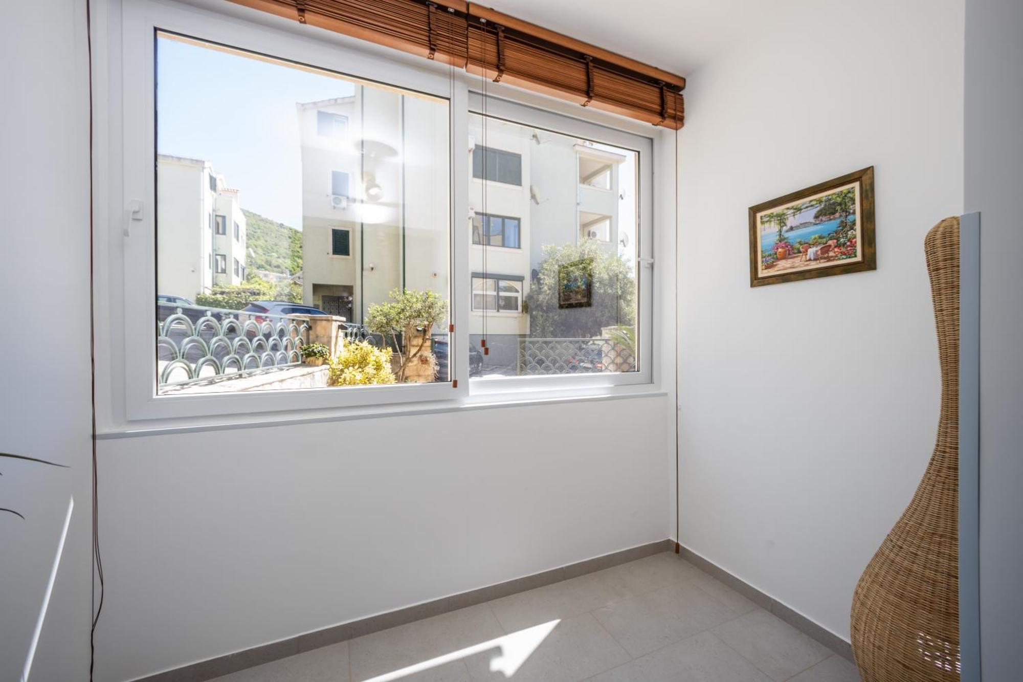 Petrovac Guest House Medin מראה חיצוני תמונה