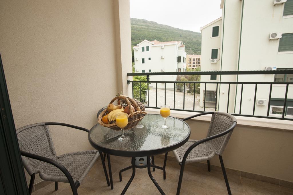 Petrovac Guest House Medin מראה חיצוני תמונה